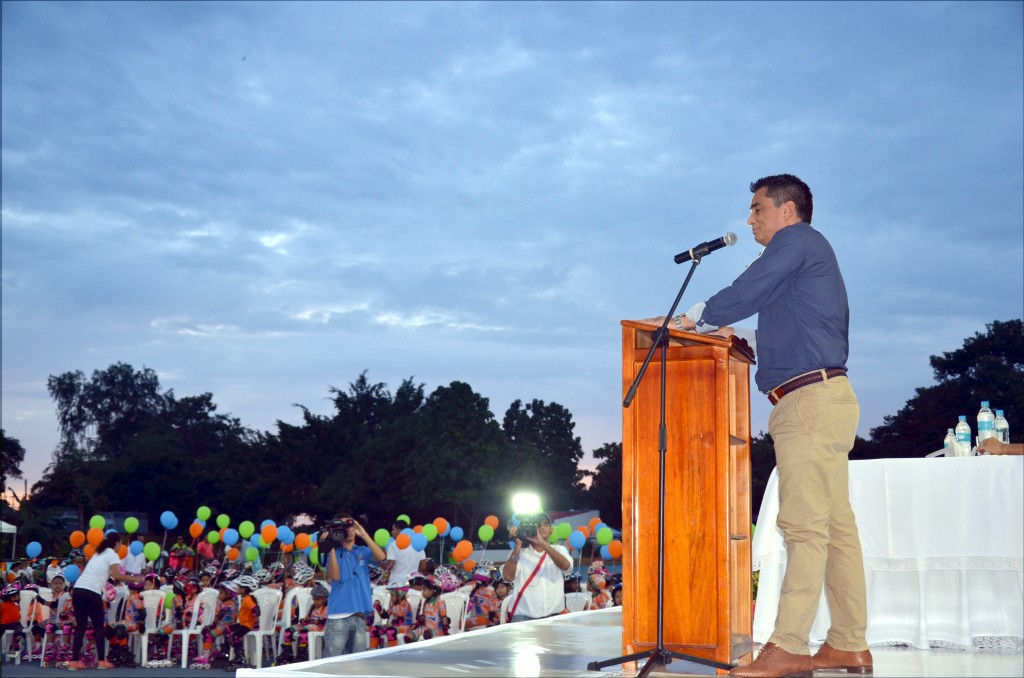 a Comfacor inauguró pista de patinaje 019