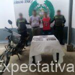 Capturados dos integrantes del Clan del Golfo en Ciénaga de Oro con cartuchos de fusil y panfletos del ‘Clan del Golfo’