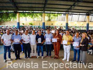 Directora del Icfes destaca histórico avance de Montería en las Pruebas Saber 11 y entrega reconocimiento al alcalde Hugo Kerguelén