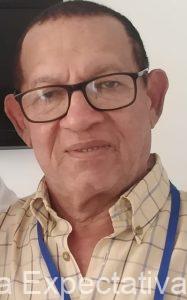 LA NOTA SOCIAL de hoy Martes, es dedica a nuestro Director de la Revista EXPECTATIVA, periodista Roberto Castilla Arroyo, quien se anota un año más de vida.