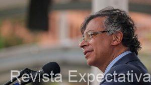 Un espacio aéreo nacional no lo puede cerrar un presidente extranjero’:  …. presidente Petro Foto: Presidencia de la República