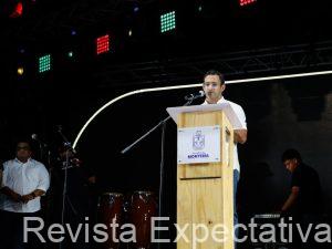 Alcalde Hugo Kerguelén y Gestora Social Diana Sierra le dieron la bienvenida a “Una Navidad para Recordar”