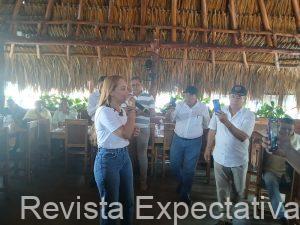 … Muy concurrido estuvo el encuentro de representantes del Cuarto Poder, la prensa en general de Córdoba, con la aspirante a la Cámara de Representantes por Córdoba  la doctora Martha Ruíz Solera. …